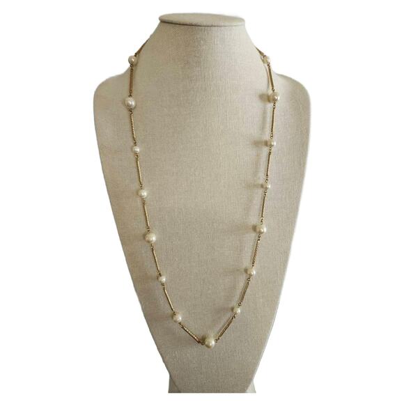 Vintage Avon Station Necklace Faux Pearl with Gold Tone Twisted Bar Links - Picture 1 of 10
